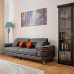 Luxury L - Radisson Calea Victoriei