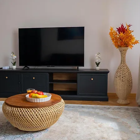 Luxury L - Radisson Calea Victoriei شقة *